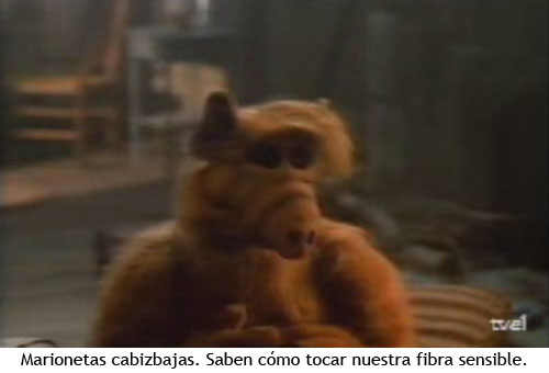 ALF Especial de Navidad - ALF triste