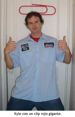 Kyle y un clip rojo