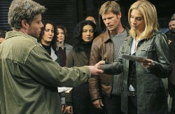 V (2009), el piloto - La resistencia