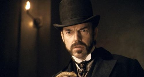 El Hombre Lobo (2010) - Hugo Weaving