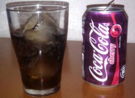Coca-Cola Cherry, a la tercera va la vencida